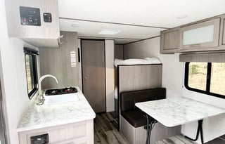 Lightweight, Pet-Friendly Bunkhouse Camper Rental