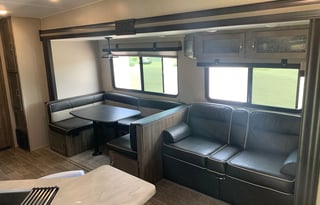 2021 Palomino Puma 295BHSS