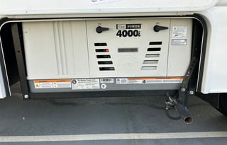 BRAND NEW!! 2025 Thor Four Winds 22B