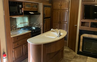 2015 Coachmen Freedom Express 320BHDS