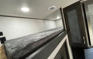 - Sleeps 8 - 2023 Momentum Grand Design M-351