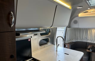 2020 Airstream RV Globetrotter 25FB