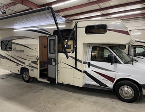 Coachmen RV Freelander 27QB Ford 350