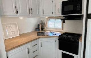Shannon’s Apartment Style RV Rental