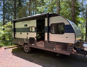 Forest River RV Cherokee Wolf Pup 16BHS