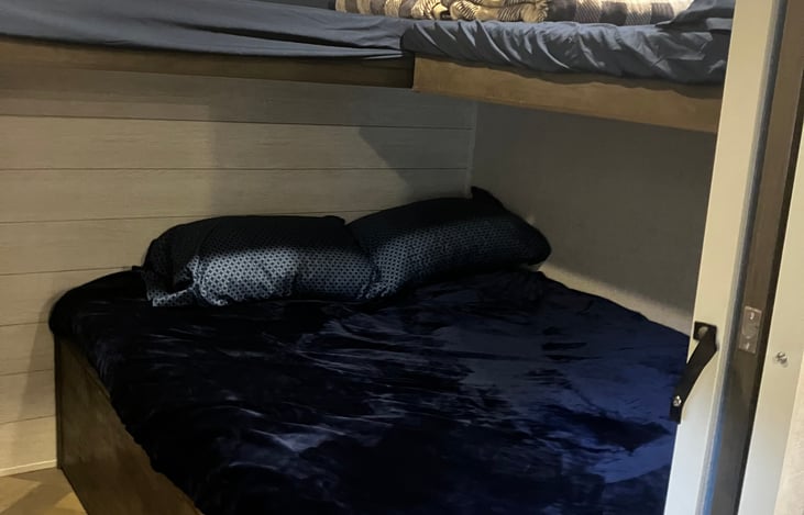 Bunk house- twin top bunks (2) and queen bottom bunk