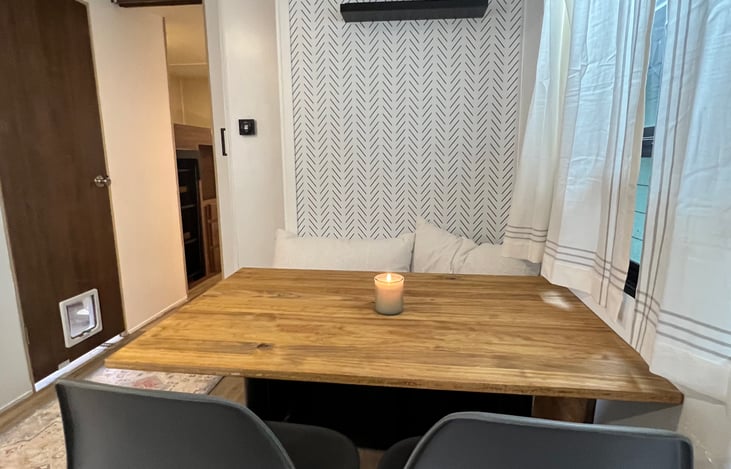 Dining table, seats 4.