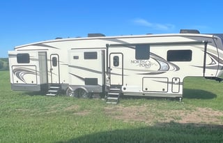 2018 Jayco North Point 375BHFS