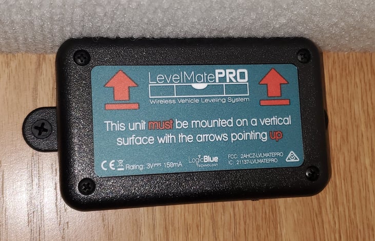 Digital leveling system for easy rv leveling