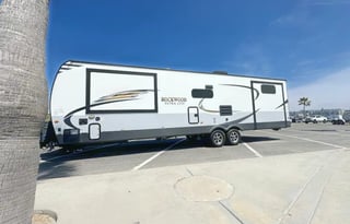 T4 - 2020 RockWood Ultralite 2910SB** Sleeps 10!!