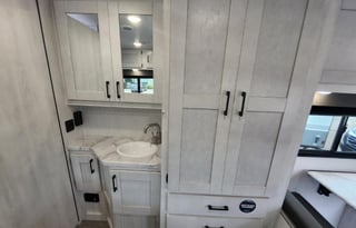 2026 EAST TO WEST Entrada 2000NS