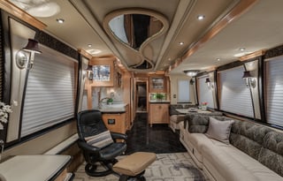 Prevost Monaco Royale