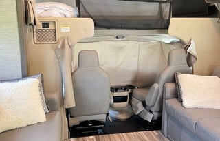 2023 Thor Outlaw Toyhauler Class C