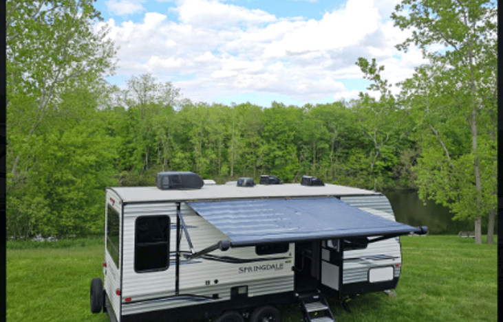 Exterior, Top Profile