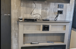 2021 Loaded Hideout Bunkhouse