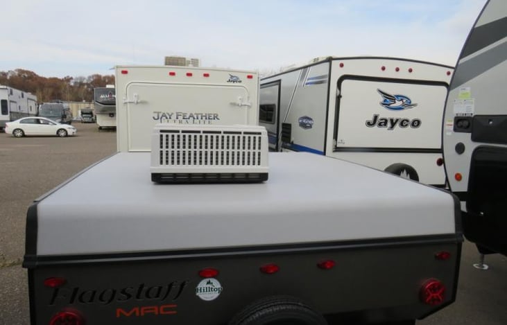 Popup closed (back view)