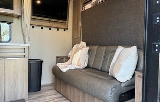 2021 Grand Design Imagine XLS 21BHE