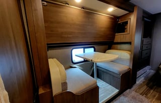 2021 Thor Motor Coach Freedom Elite 30FE