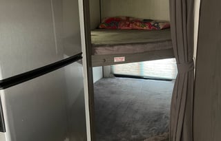 2021 Cruiser Shadow Cruiser 240BHS