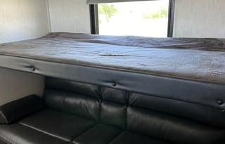 Scott & Shannon’s Cozy Camper