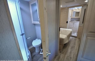 2018 Forest River Legacy Bunk House(DIESEL PUSHER)