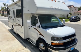 2014 Itasca Spirit 25B "THE CENTER FOR ADVENTURE"