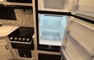 Fully Loaded NE Wisconsin Camper-Sleeps up to 10