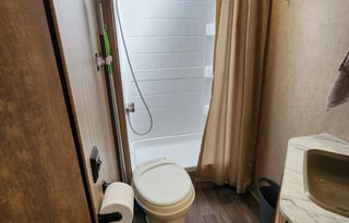 2018 Starcraft Launch Outfitter 24ODK