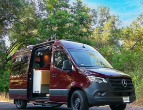 Mercedes-Benz Mercedes-Benz Sprinter Custom Campervan