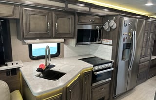 2023 Entegra Vision XL 34G