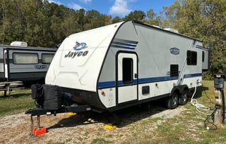 Family Friendly Bunkhouse with King Size bed!