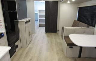 2025 SURVEYOR 29CAMP