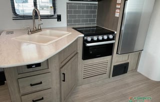 Brand New !!! 2021 Keystone Hideout