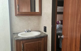 2014 Keystone RV Cougar 36 foot