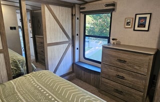 Fun for the Whole Family-DELIVERY ONLY RV Rental