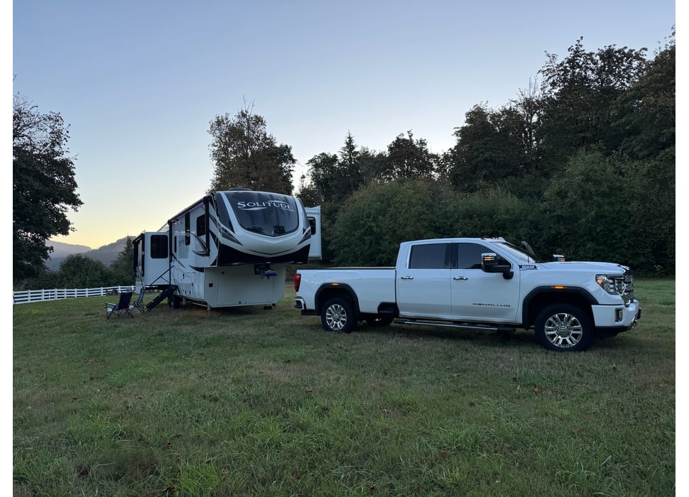 Fifth Wheel rentals in Terrebonne