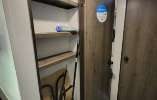 Casey & Crystal's Kid Friendly Vacation on Wheels