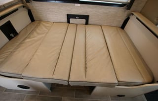 2022 Thor Motor Coach Chateau 28A