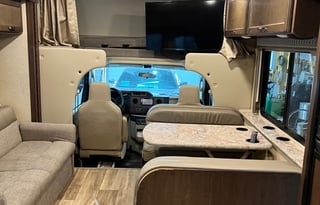 2017 Thor Motor Coach Freedom Elite 30FE