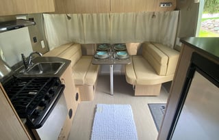 Magnolia 1-AIRSTREAM Flying Cloud 19*FULLY Loaded*