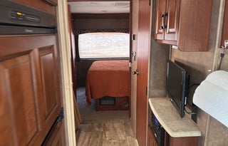 Adventure Ready RV | Sleeps 10 | Backup+Side Cams|