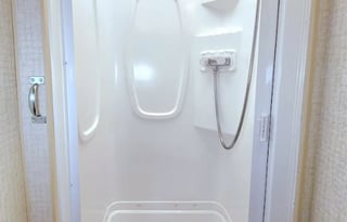 "Eljoy" Easy-Driving, Fuel-Efficient Winnebago