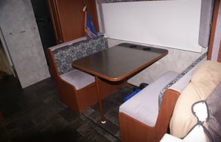 Colliewood's Pet Friendly RV Rentals