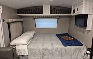 Eppinga's pet friendly offroad hotel on wheels.