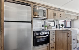 2023 Winnebago Vista 29V: Spacious & Luxurious