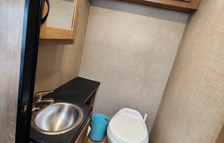 Bathroom with all of the amenities.