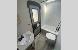 2024 Friendship 268BH