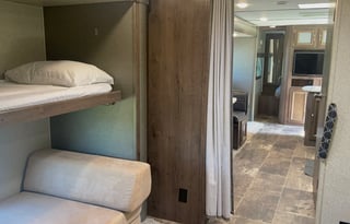 Cousin Eddie’s Family Friendly RV