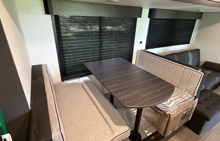 Dining area, also turns into a bed