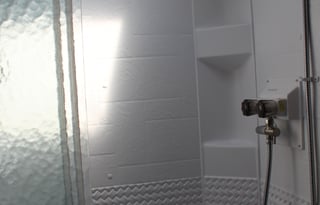 LUXURY-AUTO LEVELING-FREE INS-TOP RATED- DIAMOND O